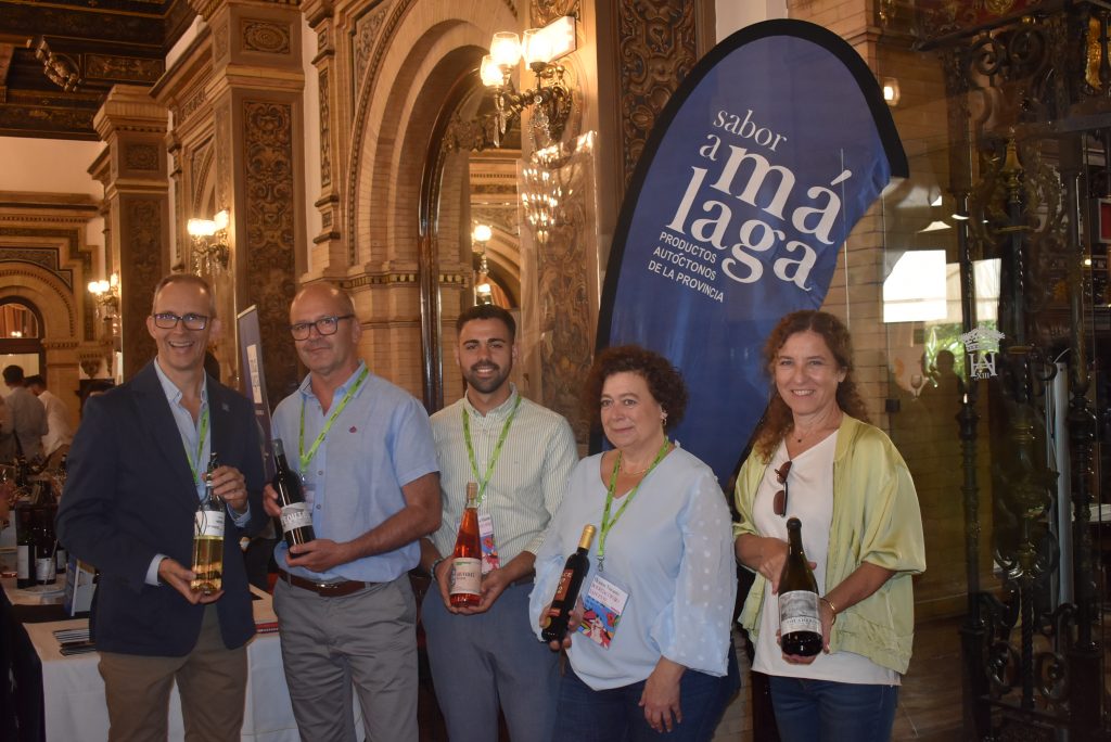 Los vinos de Málaga conquistan Sevilla