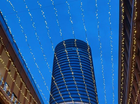 TORRE SEVILLA enciende la Navidad este sábado con un mercado pop-up de 40 expositores