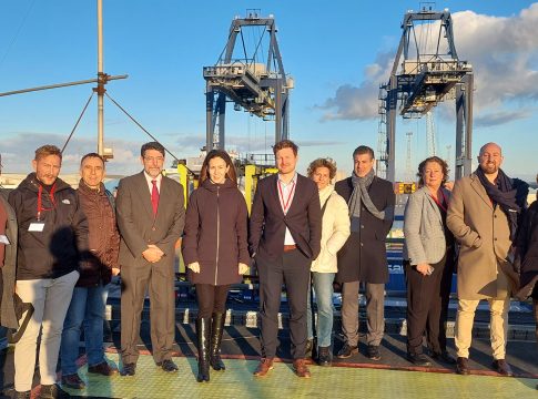 Andalucía TRADE impulsa el sector logístico andaluz en Reino Unido, país que invertirá 93 millones en descarbonizar la industria naviera
