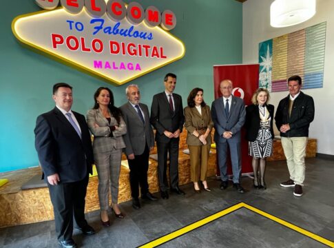 Empleo y Vodafone facilitan formación gratuita en tecnología 5G a más de 3.000 andaluces