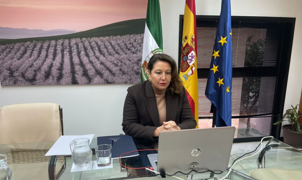 La Junta solicita al Estado medidas concretas que atiendan las reivindicaciones del sector agrario