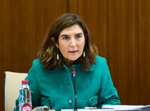 El Plan de Empleo Andalucía Activa prevé unas 10.000 contrataciones en los municipios