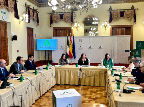 Carmen Crespo destaca que el Instituto Mixto suma sinergias de innovación agraria para Almería, Andalucía y Europa