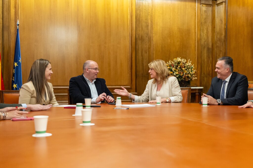 El Gobierno tendrá que responder en el Congreso por la Alta Velocidad para Huelva