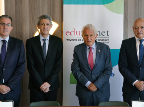 Edufinet y la Academia de Ciencias Sociales y del Medio Ambiente de Andalucía refuerzan su colaboración para impulsar la educación financiera
