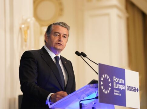 Antonio Sanz anuncia la creación en Vélez-Málaga de un nodo de formación digital sobre agrotech