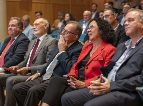 AIQBE entrega al científico Avelino Corma el premio al Fomento y Desarrollo de la Ciencia y la Tecnología en el marco de sus VII Jornadas Técnicas