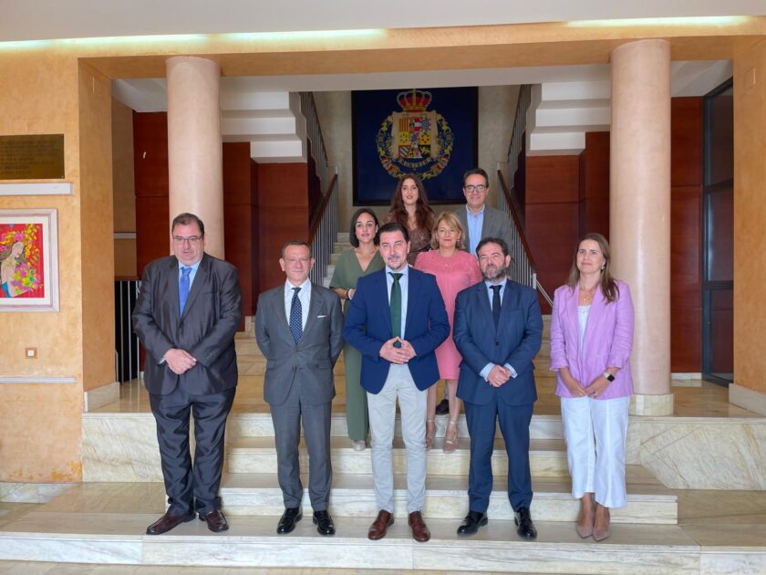 Andalucía TRADE y el Ayuntamiento de la Carolina colaborarán para atraer inversiones hacia las naves de Santana