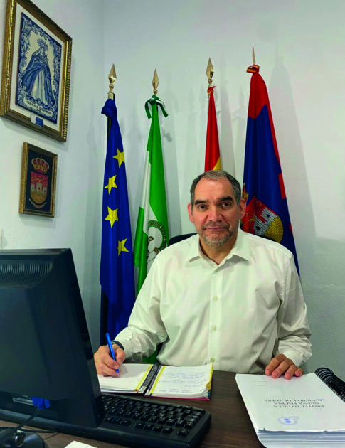Santiago González: “Zufre es un municipio extraordinario, tanto por su patrimonio natural como histórico y cultural”