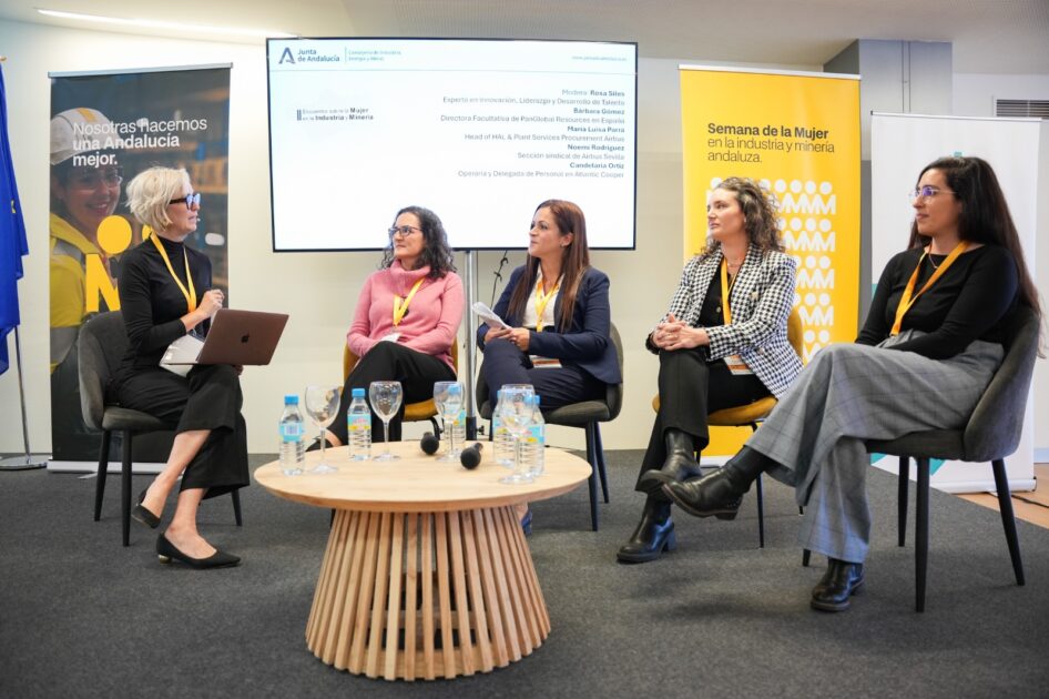 Mujeres de la industria y minería comparten su experiencia para acercar a las jóvenes a estos sectores