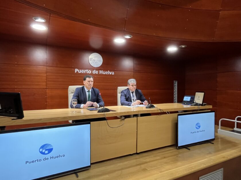 El Puerto de Huelva continúa su senda de crecimiento al cerrar el año 2024 con un volumen de tráfico de 31,1 millones de toneladas