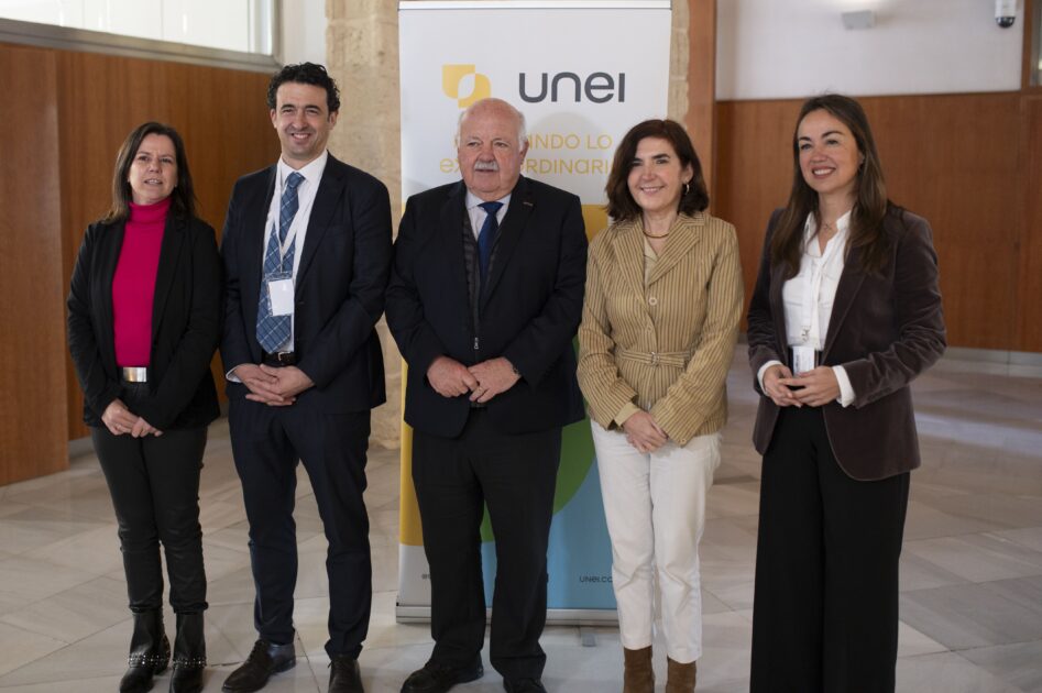 UNEI y la Consejería de Empleo acuerdan impulsar la contratación social para fomentar el empleo de las personas con discapacidad
