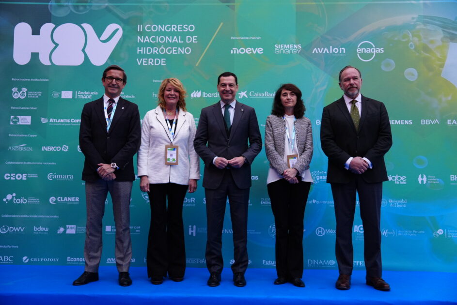 Moreno anuncia que el Valle Andaluz del Hidrógeno Verde será asignado este mes a la Unidad Aceleradora de Proyectos