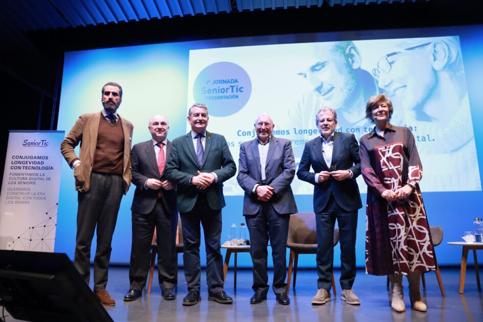 Antonio Sanz resalta las iniciativas de la ADA para combatir la brecha digital entre los mayores