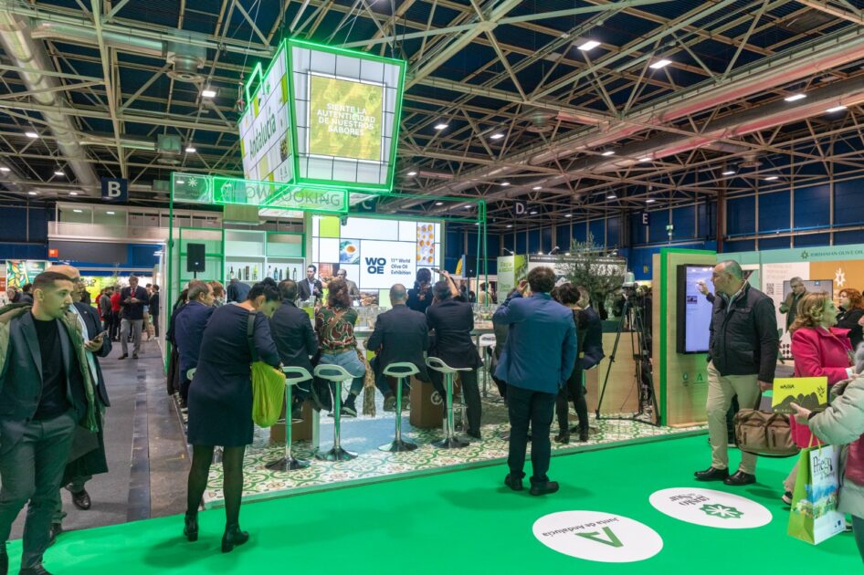 La Junta refuerza el liderazgo internacional del aceite de oliva virgen extra en la World Olive Oil Exhibition