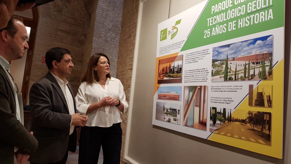 El Palacio Provincial acoge una exposición sobre los 25 años de historia del Parque Científico y Tecnológico Geolit