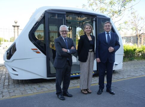 El Puerto de Sevilla prueba un vehículo autónomo sostenible para los desarrollos puerto-ciudad