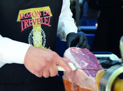 Pilar Álvarez: “El Jamón de Trevélez es una figura de calidad en España”