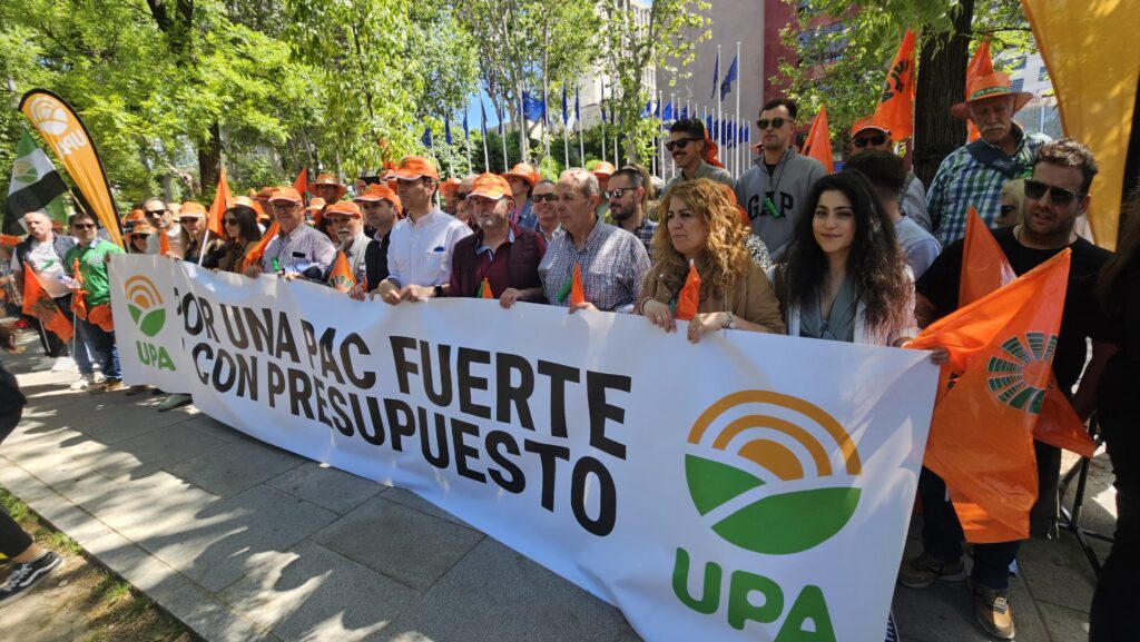 UPA Andalucía aporta más de cien agricultores a la concentración de UPA ante la UE en Madrid para reclamar una PAC con un presupuesto fuerte