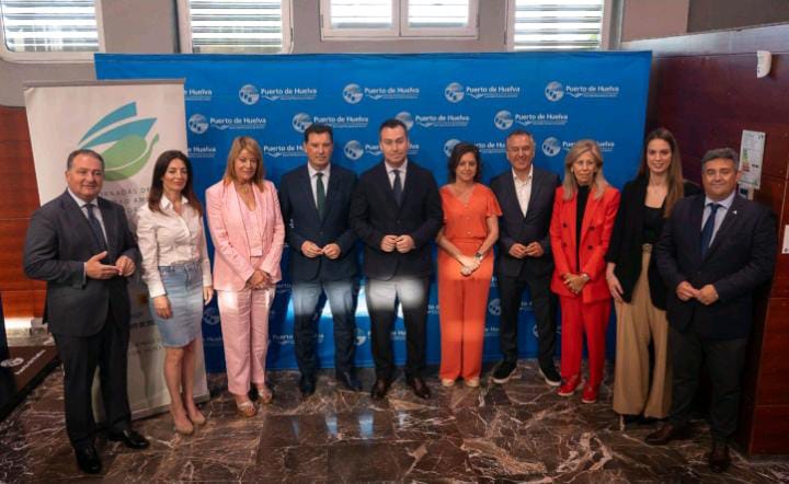 El Puerto de Almería optimiza las operaciones portuarias y su comportamiento medioambiental con IA