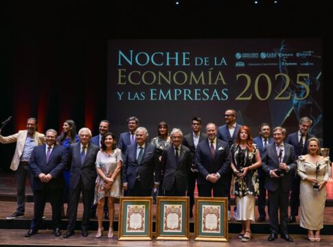 La Cámara galardona a ocho empresas, otorga dos premios `Aniversario´y reconoce la trayectoria empresarial de un empresario sevillano