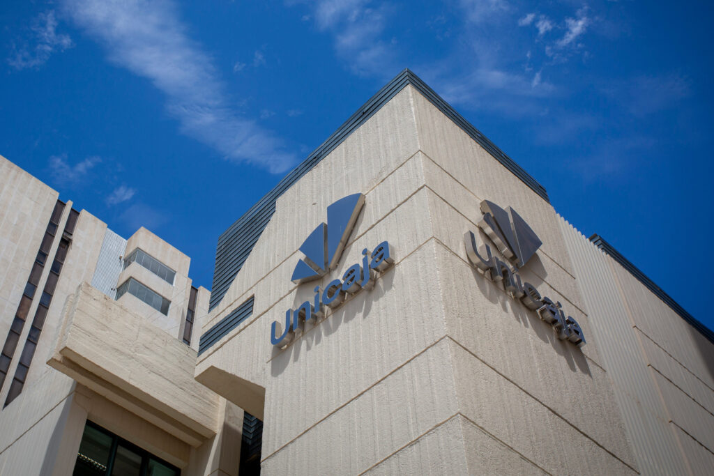 Unicaja y Zenon firman una alianza estratégica para ofrecer soluciones de financiación a empresas a través de deuda privada