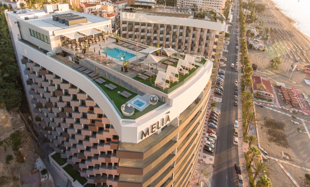 AEHCOS: El mes de agosto cierra con una ocupación hotelera del 92,15% en la provincia, 1,26 puntos por encima de los datos registrados en 2024