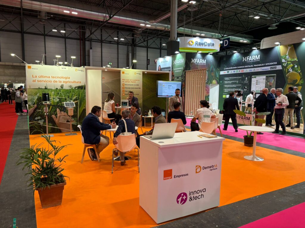 DemetrIA y Orange colaboran en la digitalización del campo español y presentan su propuesta en Fruit Attraction 2025