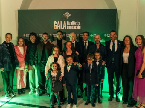 LA FUNDACIÓN REAL BETIS BALOMPIÉ CELEBRA SU PRIMERA GALA CON LA PRESENTACIÓN DE SU MEMORIA Y EL RECONOCIMIENTO A CINCO ORGANIZACIONES SOCIALES