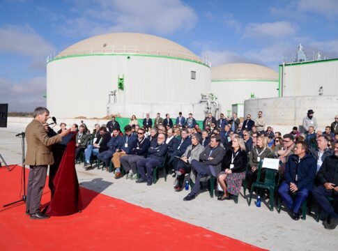 AGR inaugura en La Calahorra la primera planta agroindustrial de biometano con inyección directa a la red de Andalucía