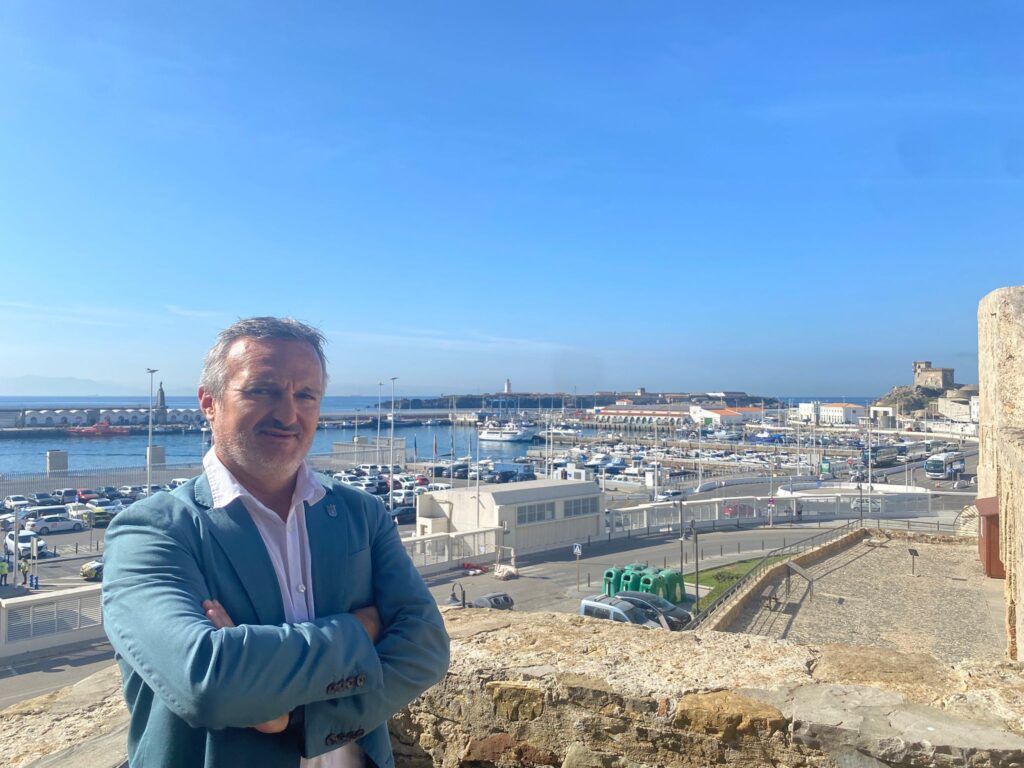 Jorge Benítez Navarro (Primer Teniente de Alcalde Coordinador del área de Desarrollo Turístico de Tarifa) : “Tarifa apuesta por un turismo sostenible y diversificado que beneficie a visitantes y vecinos”