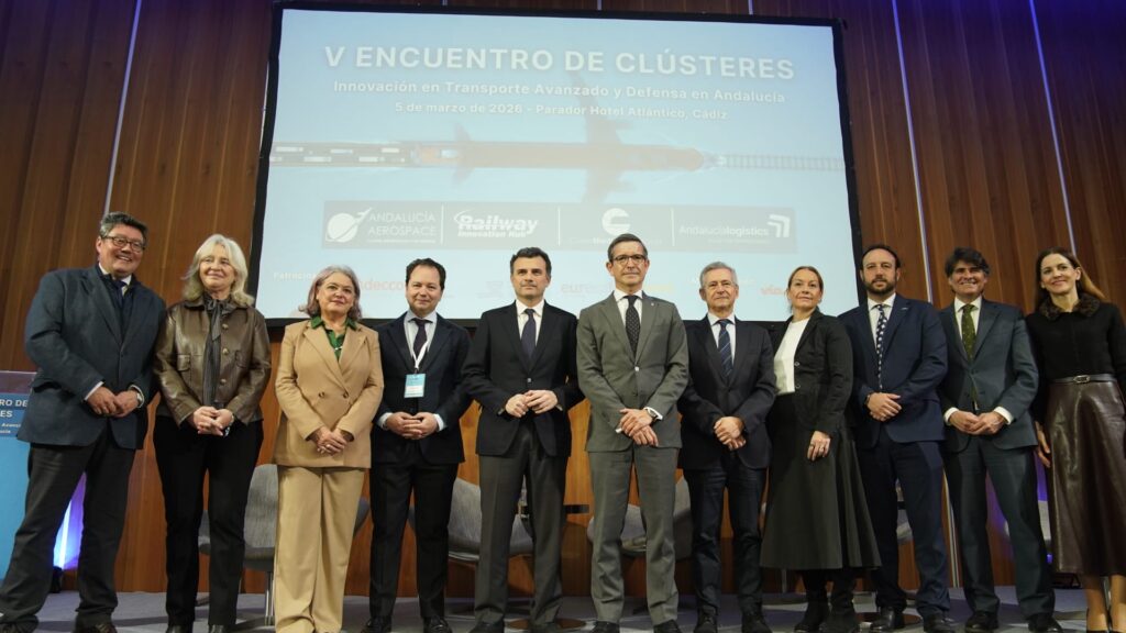 El V Encuentro de Clústeres reúne en Cádiz a más de 160 profesionales en torno a la defensa como eje estratégico de la industria andaluza