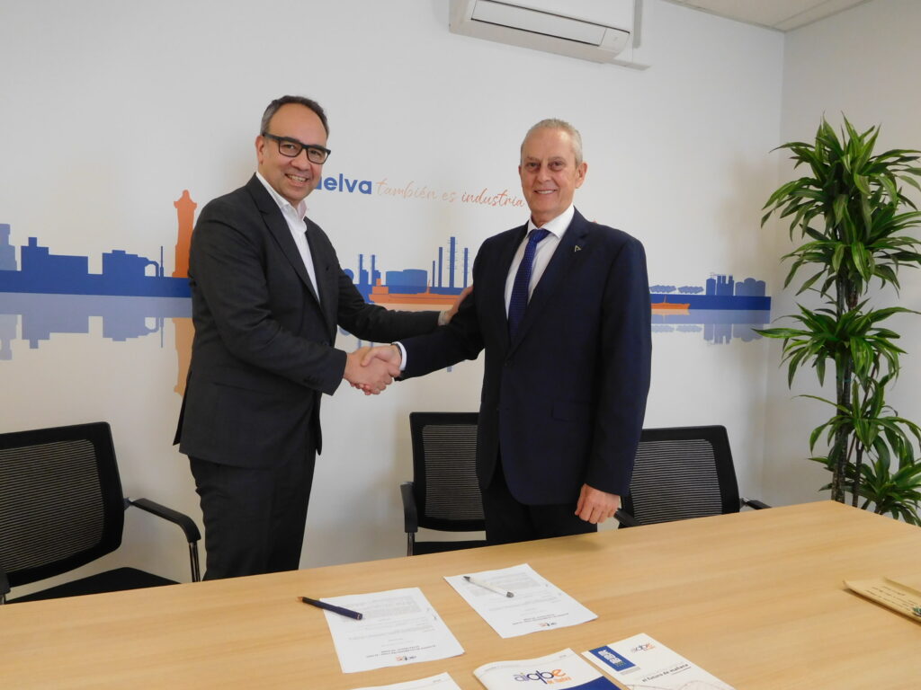 AIQBE e Inetum, aliados estratégicos para impulsar la transformación digital y energética del polo industrial de Huelva