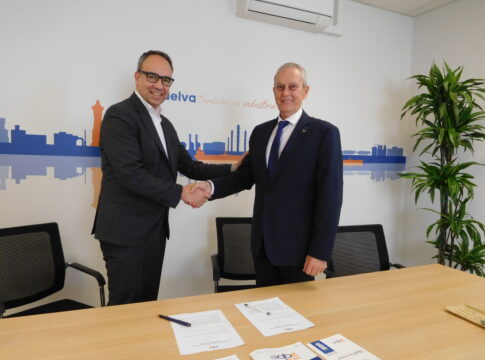 AIQBE e Inetum, aliados estratégicos para impulsar la transformación digital y energética del polo industrial de Huelva