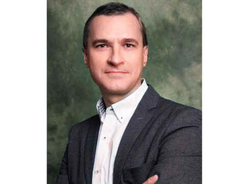 Juan M. Foronda Balbuena (Co Propietario de Mantones Juan Foronda): “Reivindicamos el mantón como símbolo de identidad, tradición y evolución en la moda”