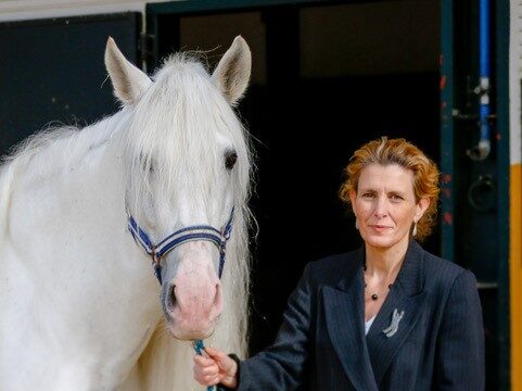 Judit Anda Ugarte (Presidenta Consejera Delegada Yeguada Cartuja): “Conservamos cinco siglos de tradición del caballo cartujano y difundimos su valor cultural”