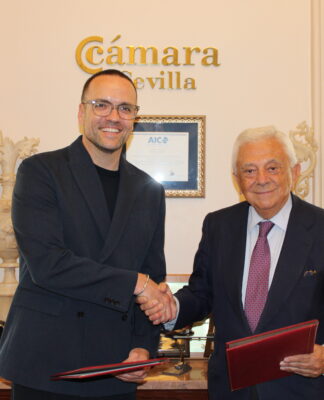 ICÓNICA SANTALUCÍA SEVILLA FEST RENUEVA SU COLABORACIÓN CON LA CÁMARA DE COMERCIO DE SEVILLA
