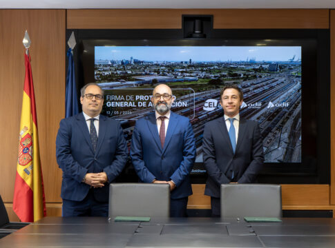 Adif y el Centro Español de Logística se alían para impulsar el uso del ferrocarril en las cadenas de suministro