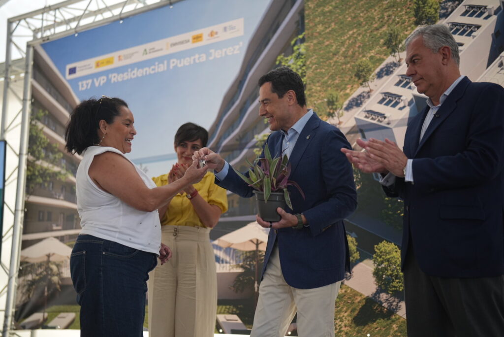 Andalucía cuadruplica en ocho años el número de VPO: 16.500 viviendas impulsadas desde 2019