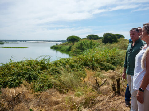 La Junta de Andalucía y fundación Moeve impulsan la restauración de la Laguna de Las Madres, un hito histórico para la biodiversidad en Huelva