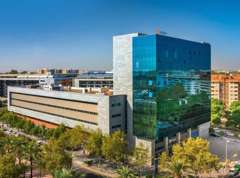 Insur mejora su rating corporativo de BB a BB+ y mantiene su tendencia estable