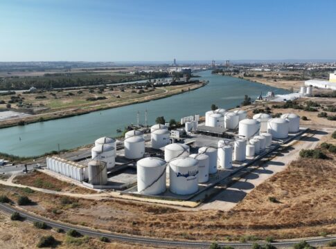 La Autoridad Portuaria de Sevilla licita por 2,3 millones de euros la prolongación del ferrocarril hasta la Terminal de Líquidos